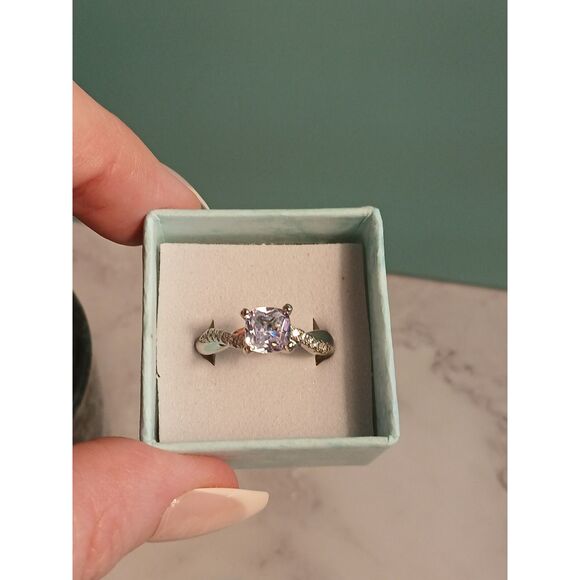 18K White Gold Plated Princess-Cut Moissanite Twisted Vine Ring – High Sparkle - Picture 11 of 12